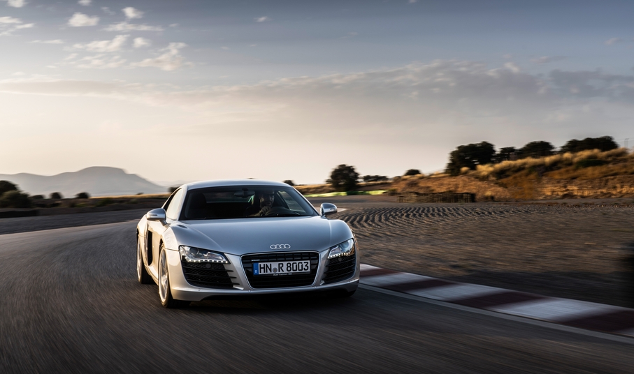 Audi R8 Coupe V10 GT RWD