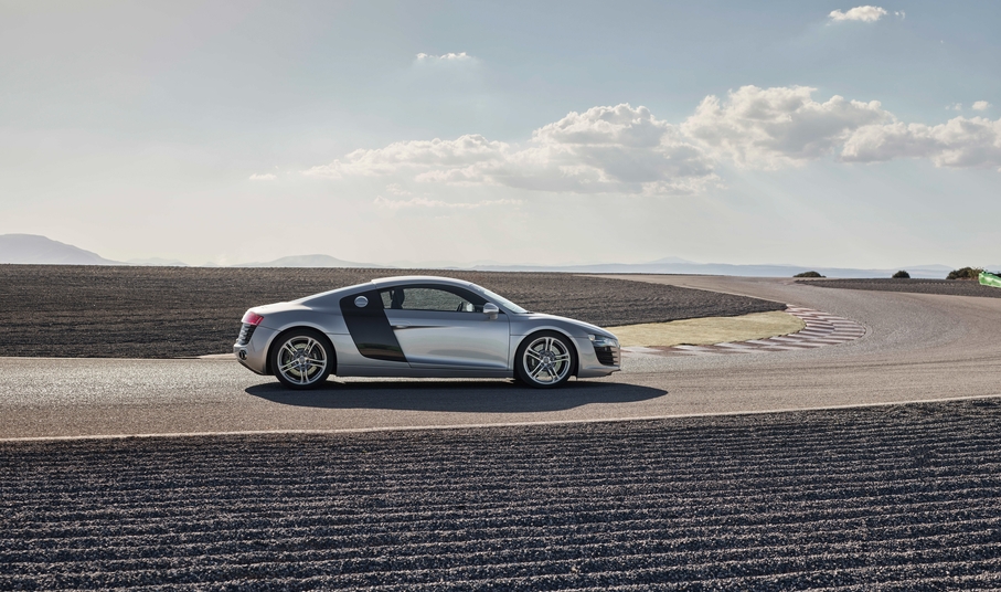 Audi R8 Coupe V10 GT RWD