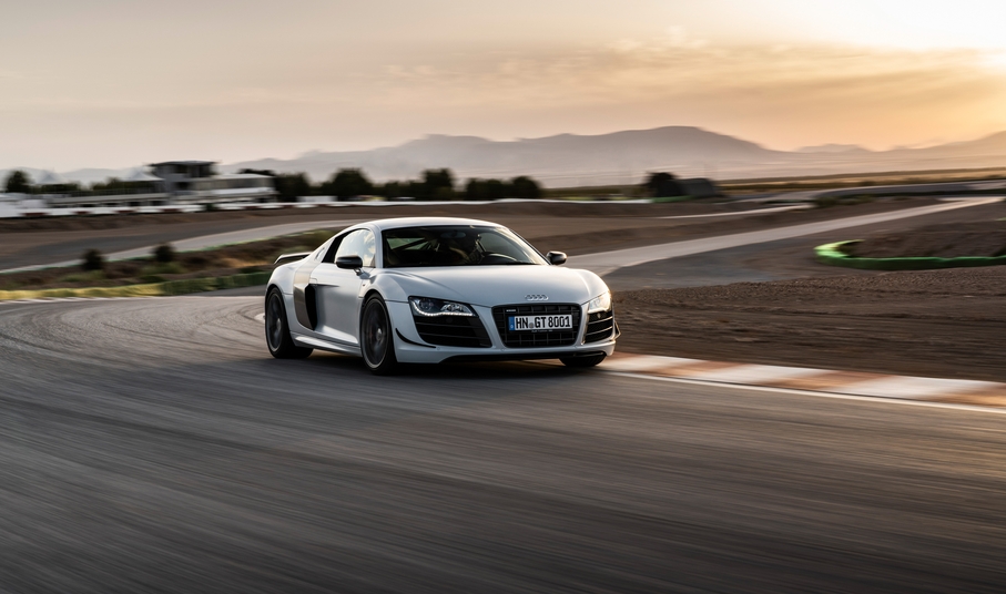 Audi R8 Coupe V10 GT RWD