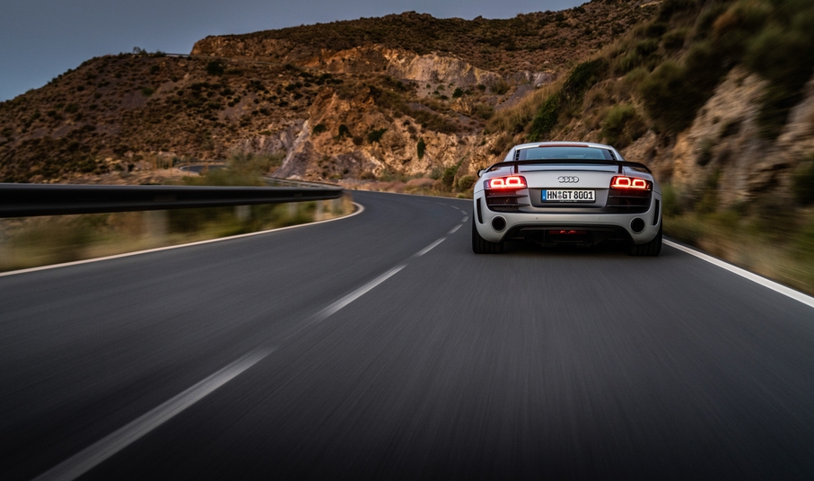 Audi R8 Coupe V10 GT RWD