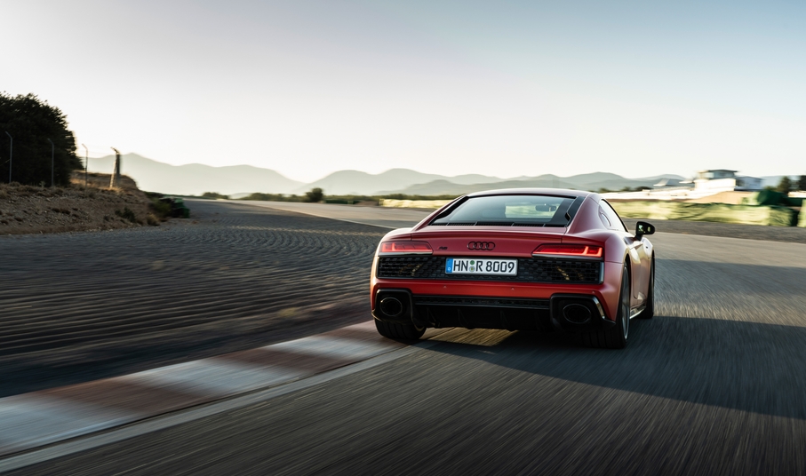 Audi R8 Coupe V10 GT RWD