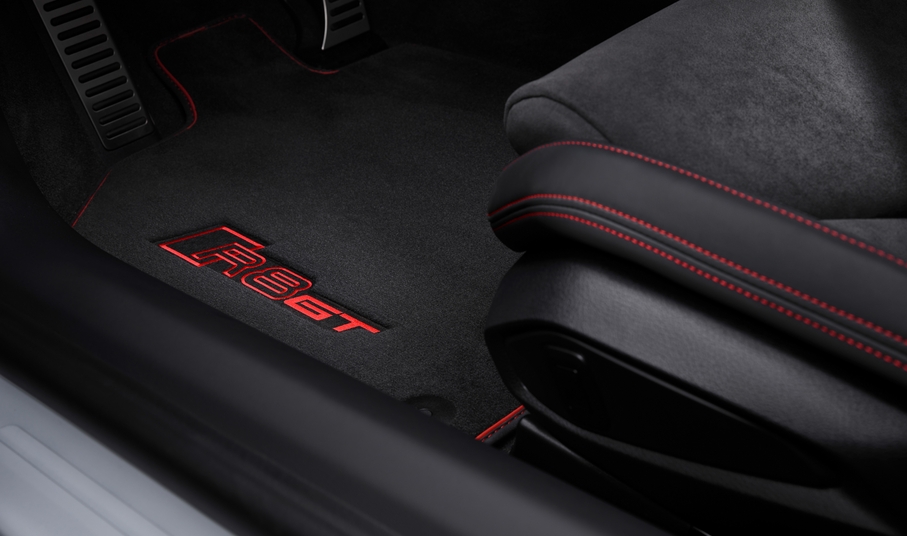 Audi R8 Coupe V10 GT RWD