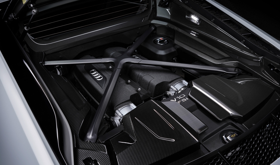 Audi R8 Coupe V10 GT RWD