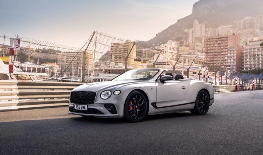 Bentley Continental GT & GTC S - Centered around the driver