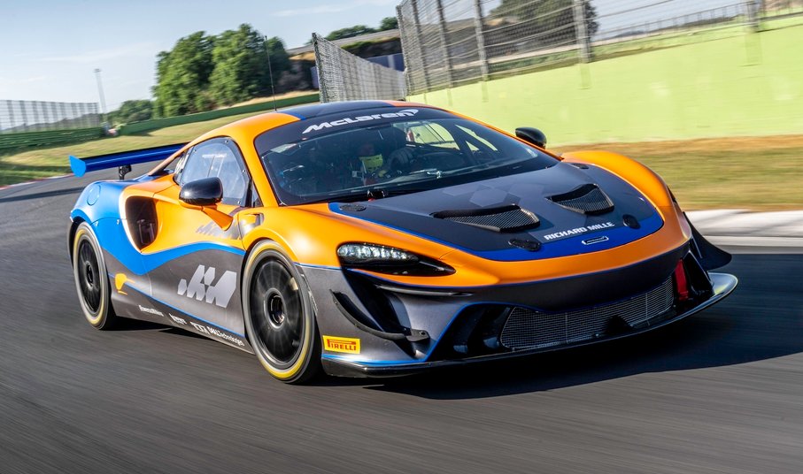 McLaren Artura GT4 - Ready for the Racetrack
