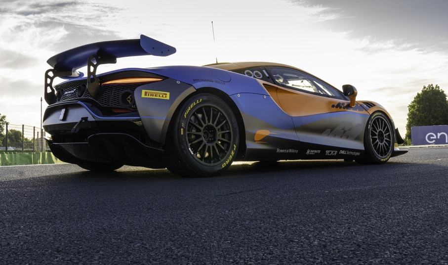 McLaren Artura GT4
