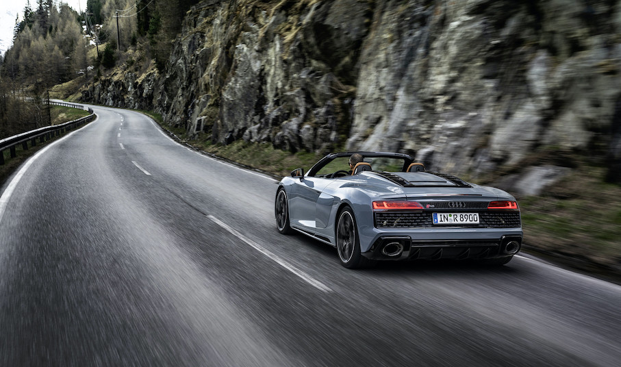 Audi R8 V10 performance RWD