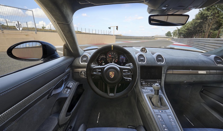 Porsche 718 Cayman GT4 RS