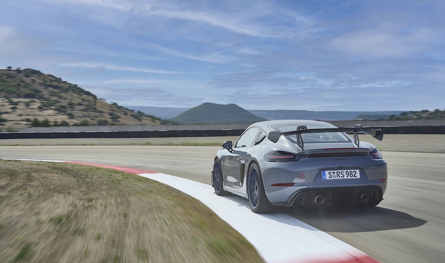 Porsche 718 Cayman GT4 RS