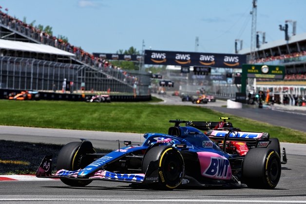 Verstappen soaks up late-race pressure to win in Canada