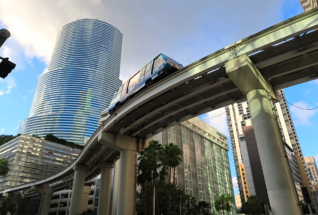 Discover Brickell in the MetroMover