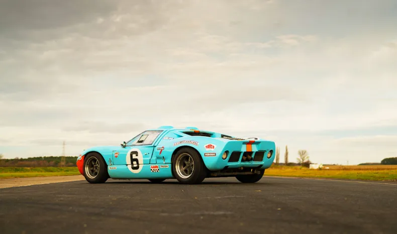 Car Chase Heroes - Supercar driving experience in the UK