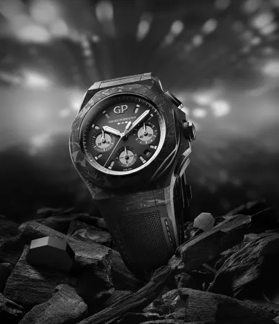 Laureato Absolute Chronograph 8Tech