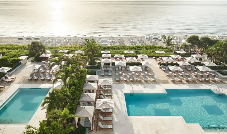 Four Seasons Resort Pool