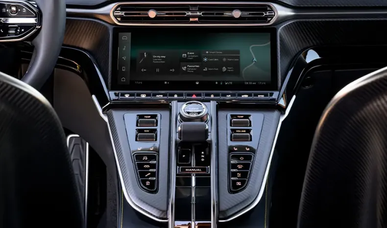 2025 Aston Martin Vantage