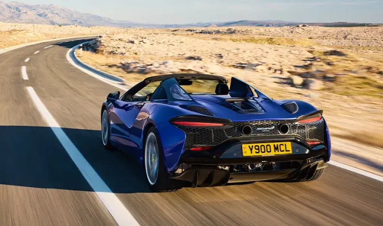 McLaren Artura Spider