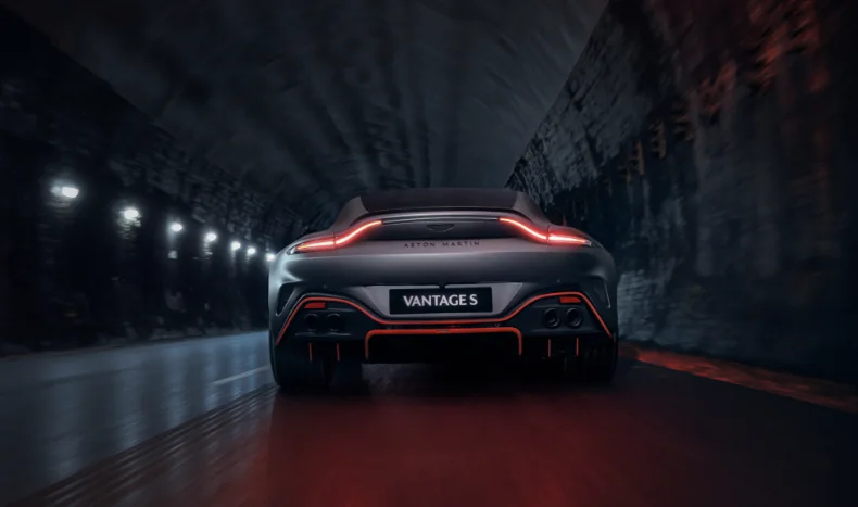 Aston Martin Vantage S