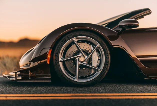 The 21C Spyder Brings a Removable Roof and New Tech to an Icon