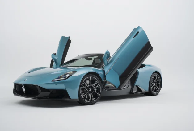 Maserati Unveils the MCPURA – The Successor to the MC20