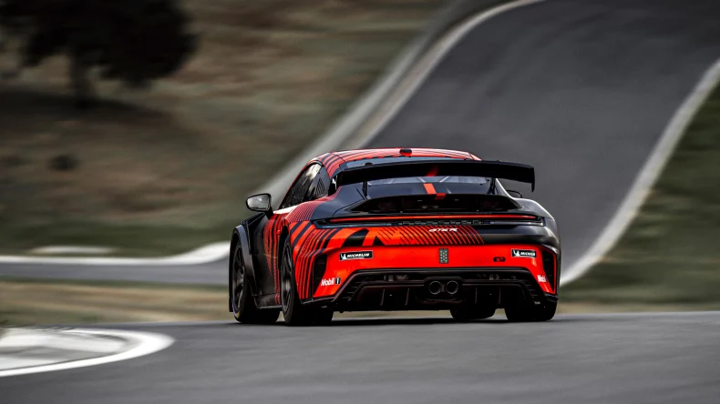 911 GT4 R