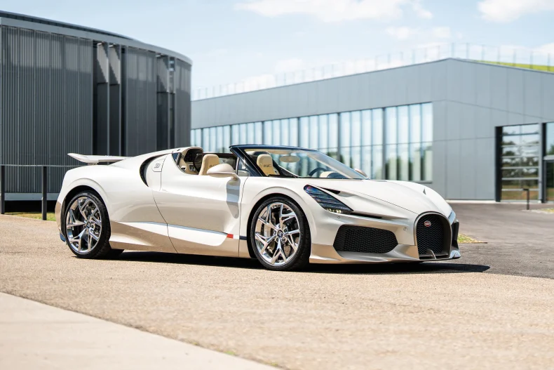 W16 Mistral