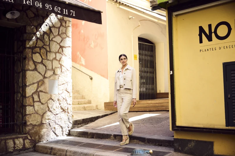 Raquel Romans in Vieux Nice