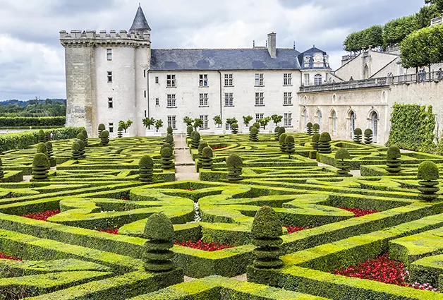 10 Most Interesting Châteaux in France