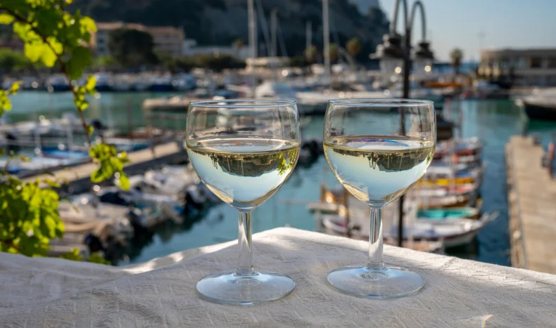 Cassis Wine by the Sea