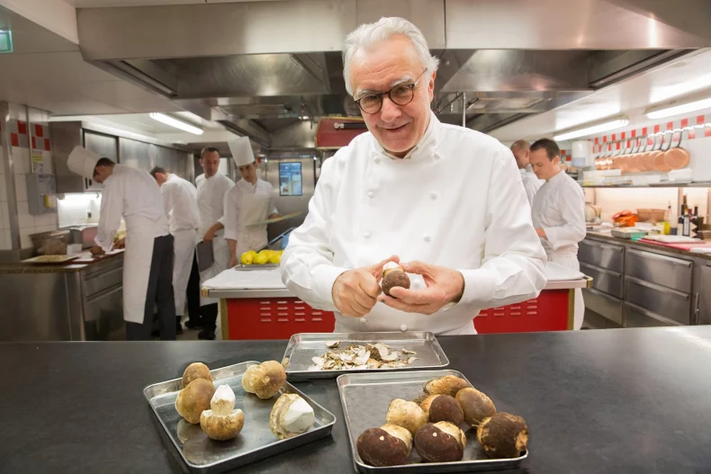 The CULINARY Brilliance of Le Louis XV - Alain Ducasse