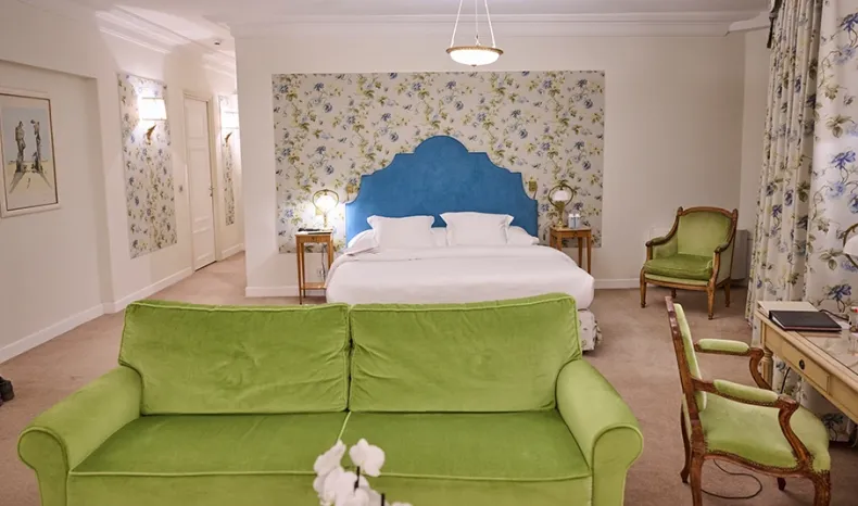 Deluxe Familiale Room