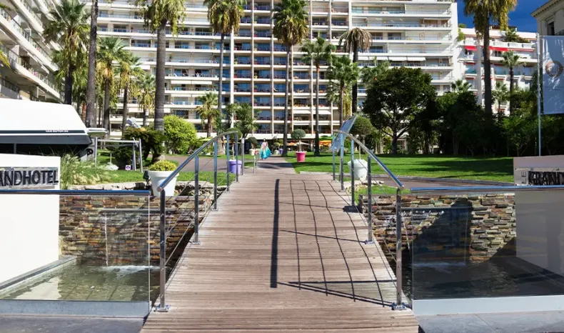 Mondrian Cannes