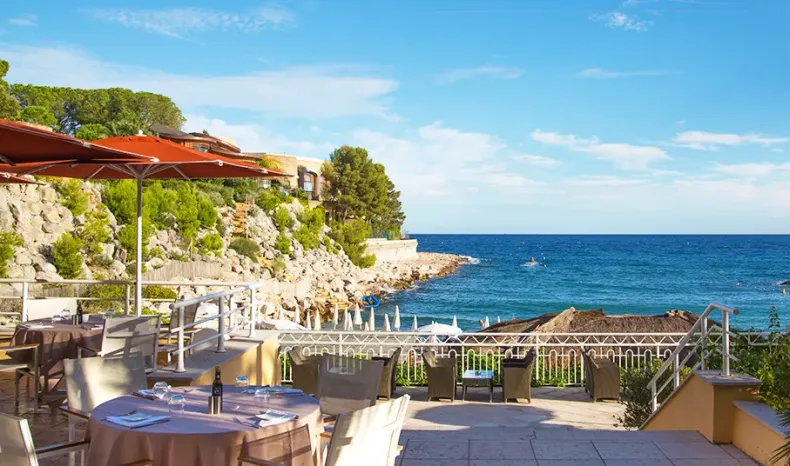 Le Méridien Beach Plaza Hotel