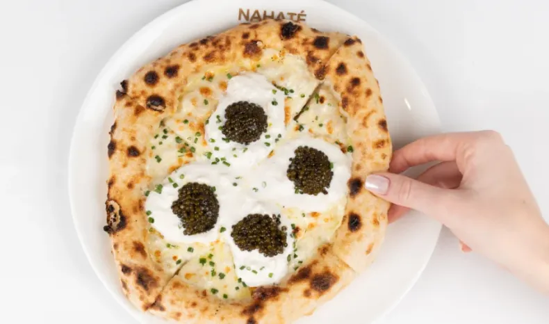 Cavier Pizza