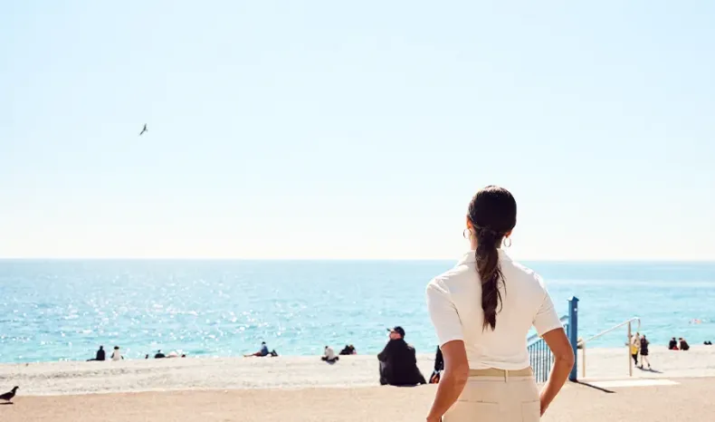 Raquel Romans at Promenade des Anglais