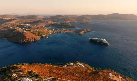 Ritz Carlton Luminara Yacht