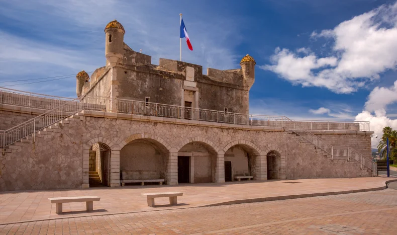 Le Bastion Museum