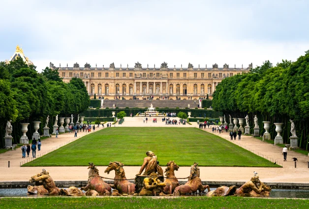 Chateau de Versailles - France's Grandest Stage of Royal Splendor