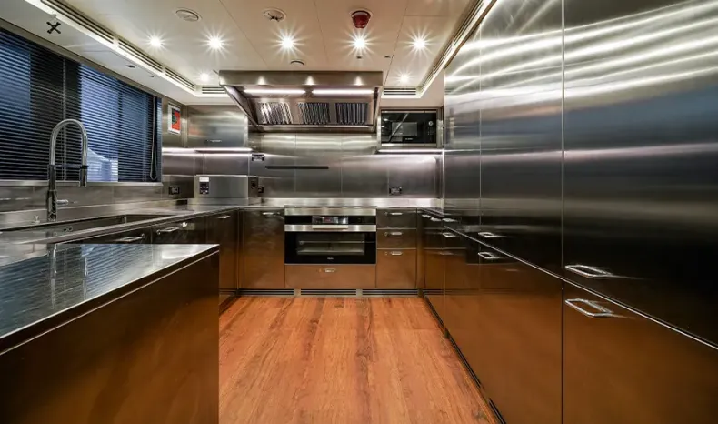 M/Y CIAO -The award-winning CRN-142 Superyacht.