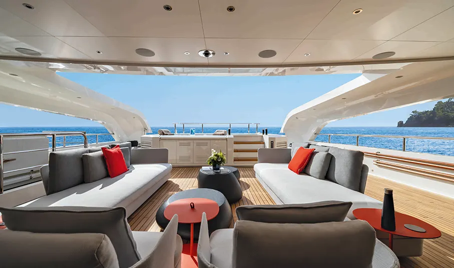 M/Y CIAO -The award-winning CRN-142 Superyacht.