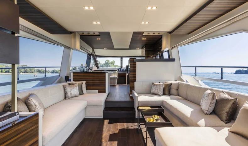 Ferretti 670 yacht