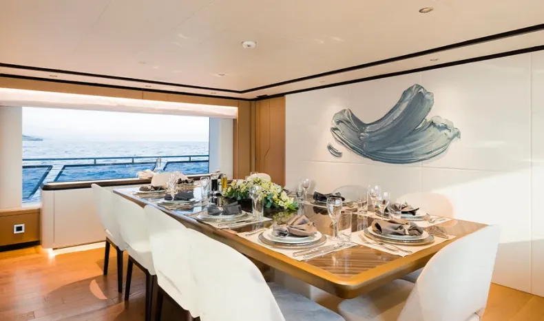 Majesty 120