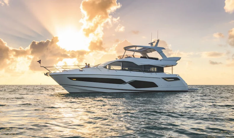 Sunseeker Manhattan 68 yacht