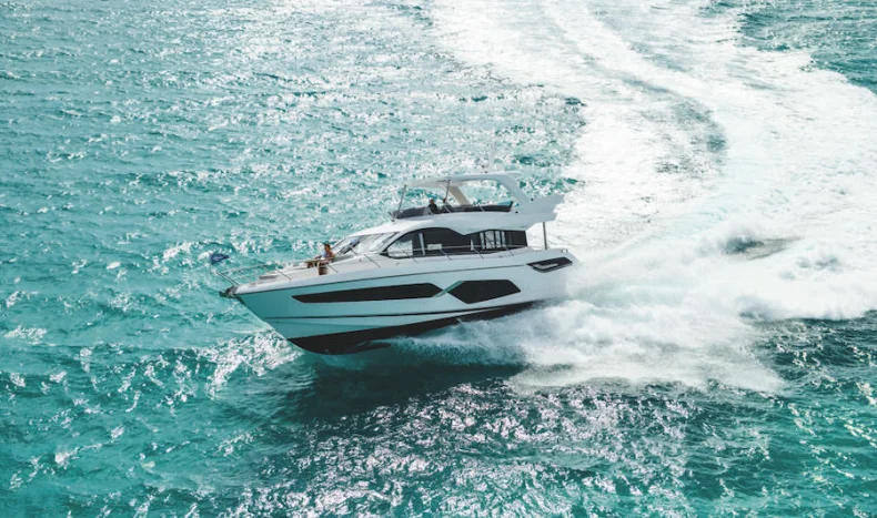 Sunseeker Manhattan 68 yacht