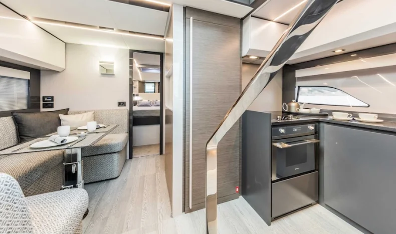 Pershing 5X luxury yacht