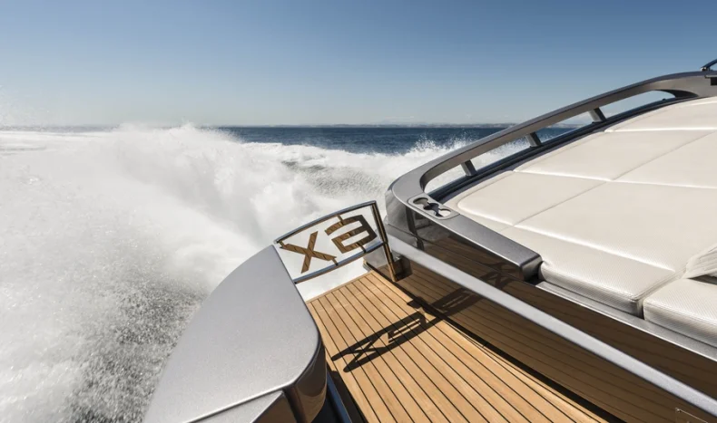 Pershing 6X Luxury Yacht