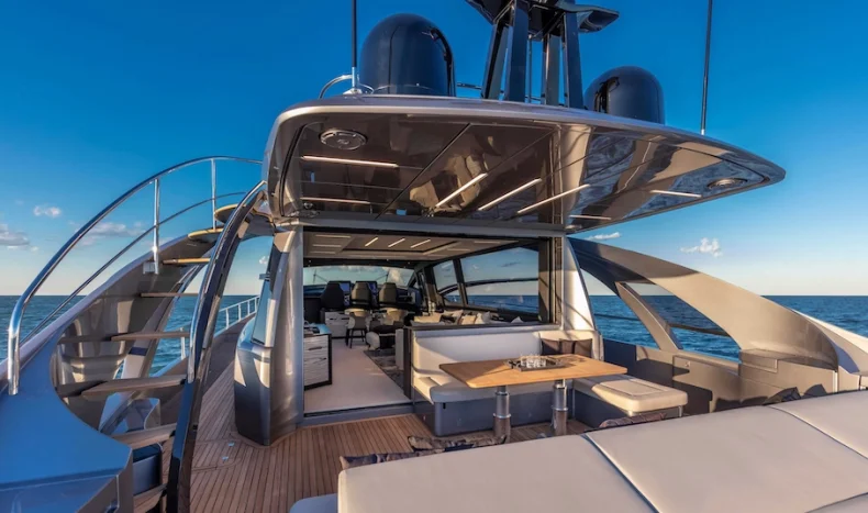 Pershing 8X luxury yacht
