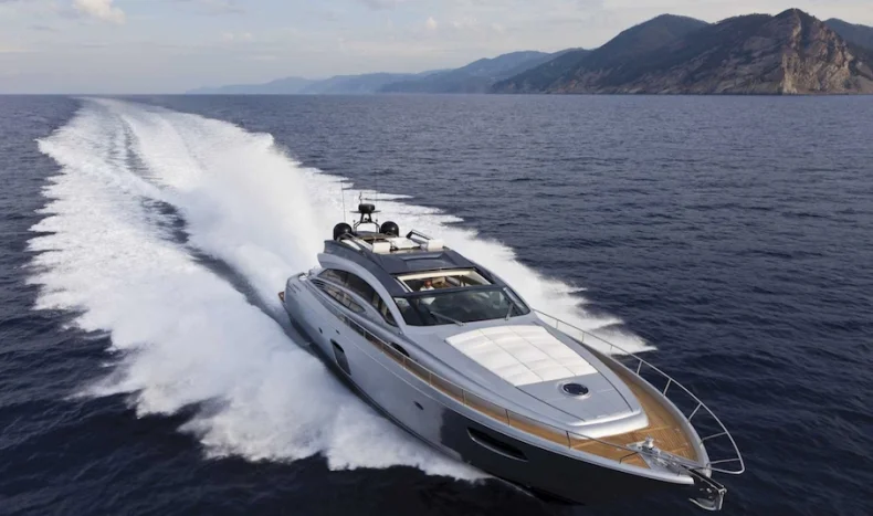 Pershing 74