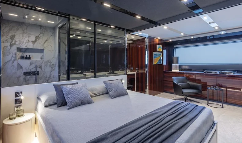 Riva 88 Folgore yacht
