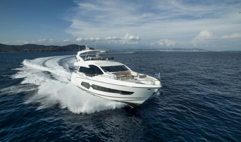 Sunseeker 76 yacht