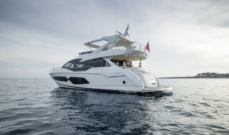 Sunseeker 76 yacht